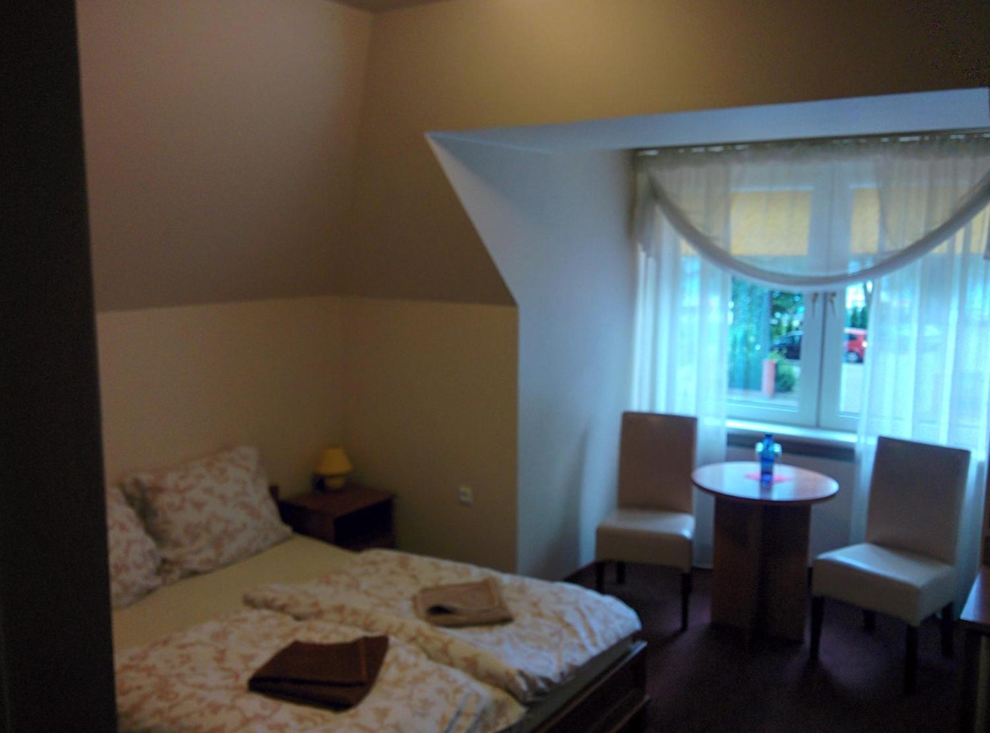 Pensjonat Nad Jeziorem Hotel Myślibórz Kamer foto